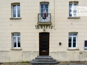 La mairie.