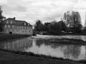 Photo n&b du moulin.