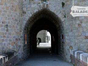 L'arche d'entrée du château.