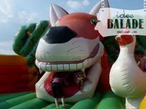 Seconde aire de jeux gonflable.