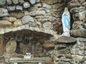 La grotte Notre Dame.