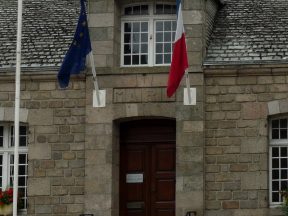 La mairie.