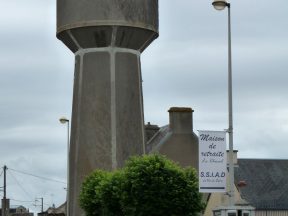 Le château d'eau.