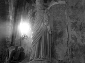 Statue de Saint Michel.