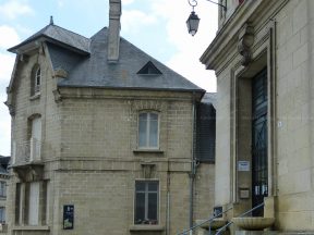 La bibliothèque.
