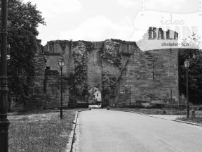 Porte de Laon à Coucy.