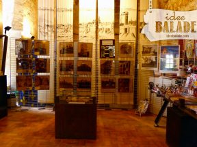 L'intérieur de la librairie.