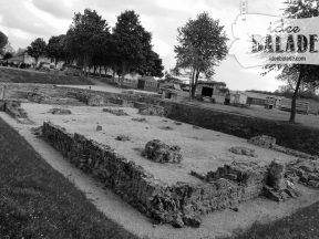 Soubassement de la chapelle.