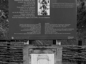 Panneau d'information.