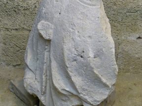 Sculpture du buste.
