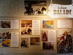 Panneaux d'informations.