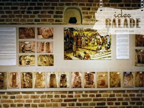 Panneaux explicatifs.